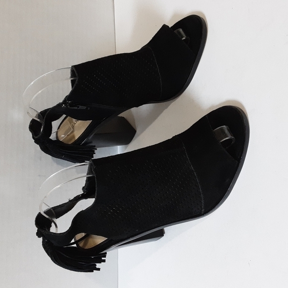 Gianni  Bini black Hadwin leather suede perforated peep toe 9.5M Casual Y2k - Picture 12 of 12